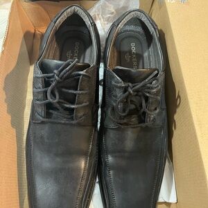Dockers Men's Classic Black Oxfords